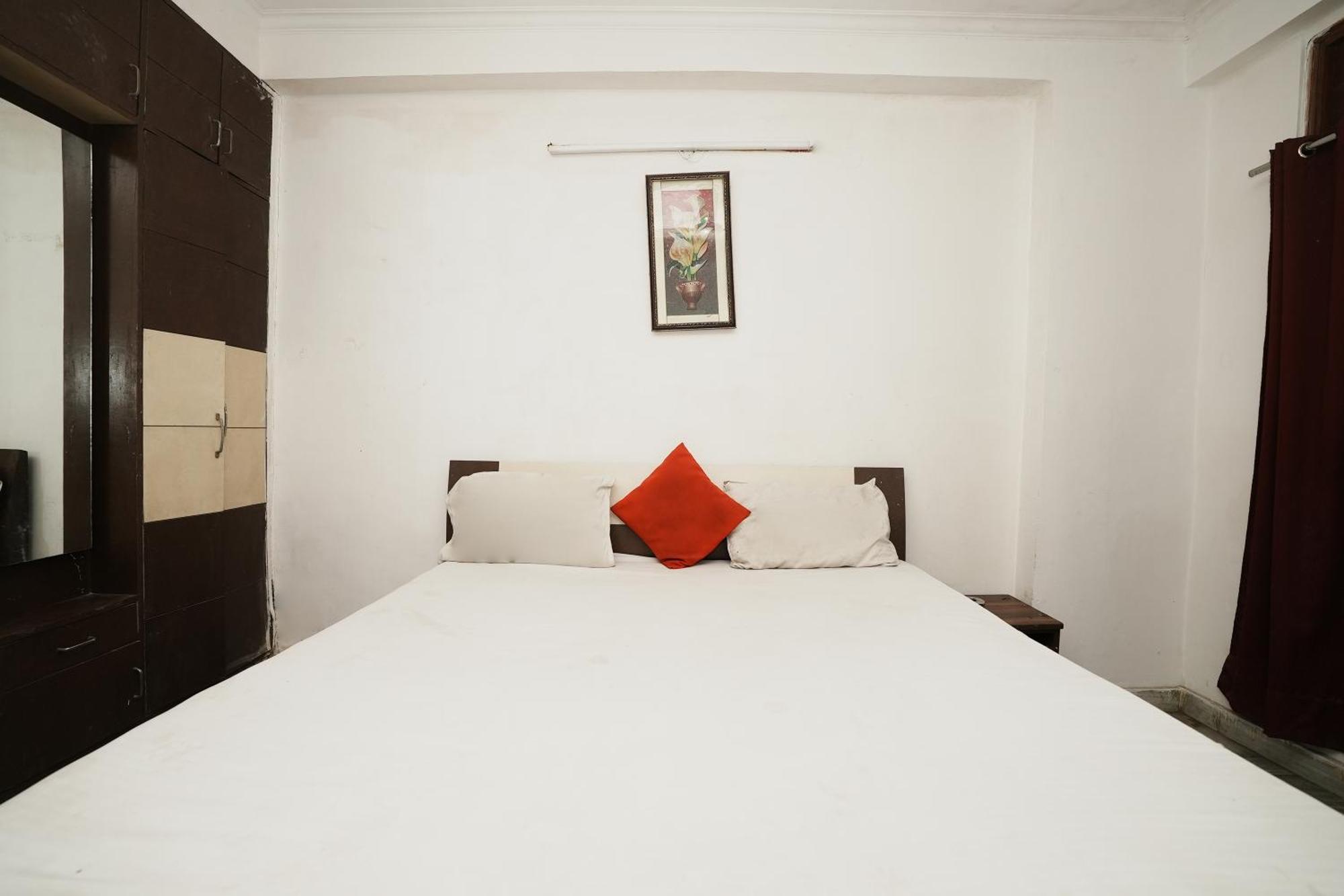 Hotel Sunrise Moon New Delhi Extérieur photo